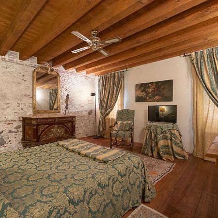 Locanda La Corte Dei Galli Carre Exteriér fotografie